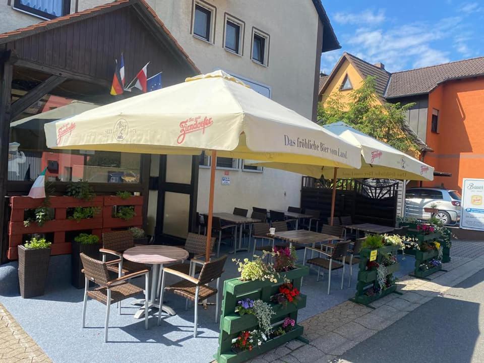 Bauer'S Pension-Restaurant-Catering Grosshabersdorf Eksteriør bilde