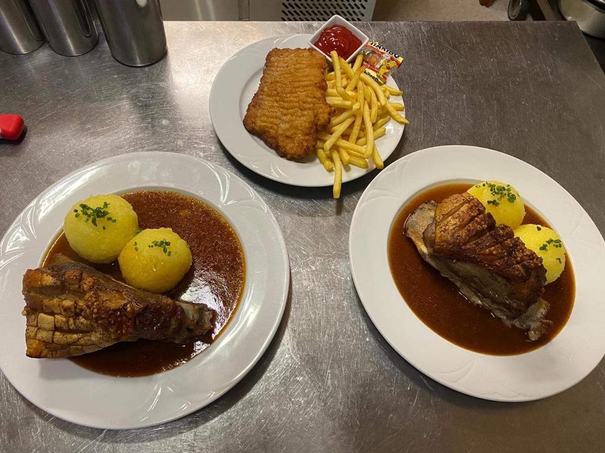 Bauer'S Pension-Restaurant-Catering Grosshabersdorf Eksteriør bilde